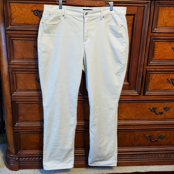 TALBOTS Straight Curvy winter white cords 16 - Picture 4 of 5